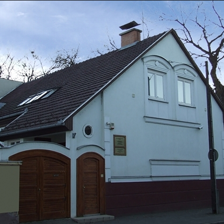Irodánk