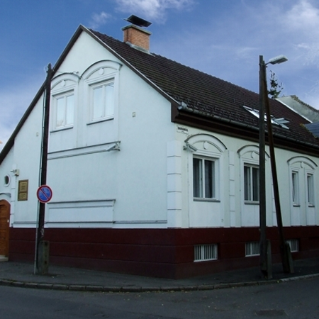 Irodánk